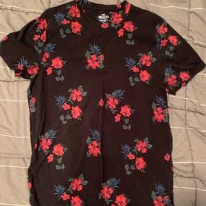 Hollister curved hem tee, men’s Large, 100% cotton